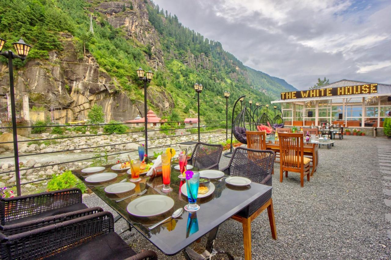 Paradise-The Whitehouse Cafe Manāli Exterior foto